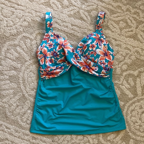 Lands' End | Swim | Lands End Tankini Top | Poshmark
